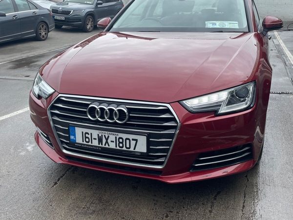 Audi A4 Saloon, Diesel, 2016, Red