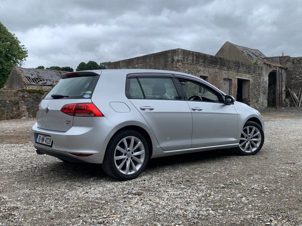 Volkswagen Golf Hatchback, Petrol, 2016, Silver