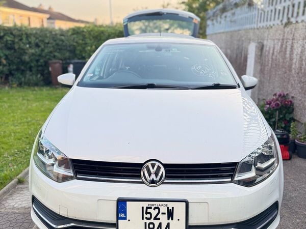 Volkswagen Polo Hatchback, Petrol, 2015, White
