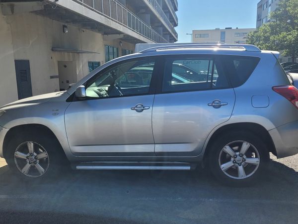 Toyota RAV4 SUV, Diesel, 2007, Silver