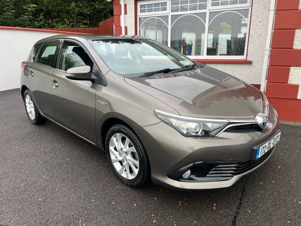 Toyota Auris Hatchback, Petrol Hybrid, 2017, Bronze