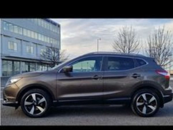 Nissan Qashqai SUV, Diesel, 2017, Brown