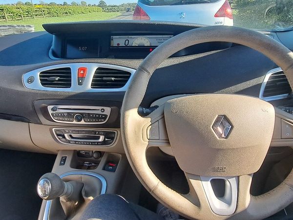 Renault Grand Scenic MPV, Diesel, 2010, Grey