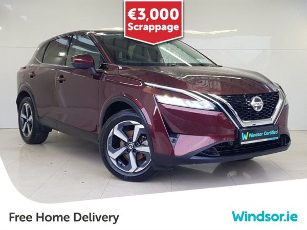 Nissan Qashqai Crossover, Petrol, 2022, Burgundy