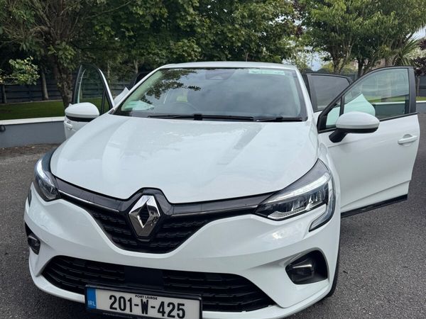 Renault Clio Hatchback, Petrol, 2020, White