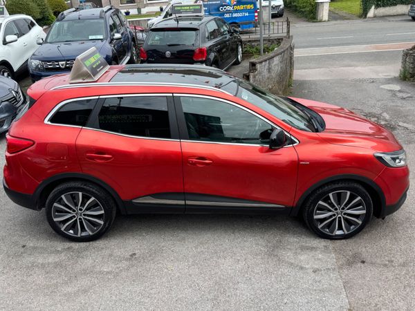 Renault Kadjar SUV, Diesel, 2016, Red