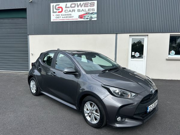 Toyota Yaris Hatchback, Petrol Hybrid, 2022, Grey