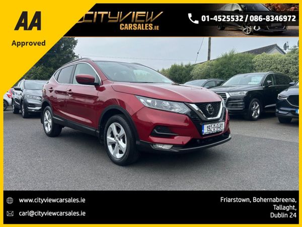 Nissan Qashqai MPV, Petrol, 2019, Red