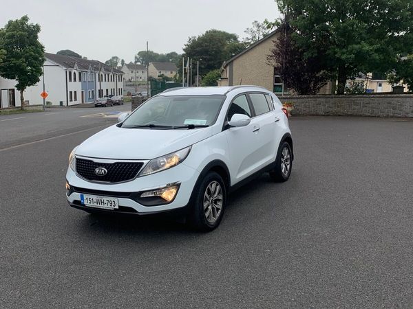 Kia Sportage SUV, Diesel, 2015, White