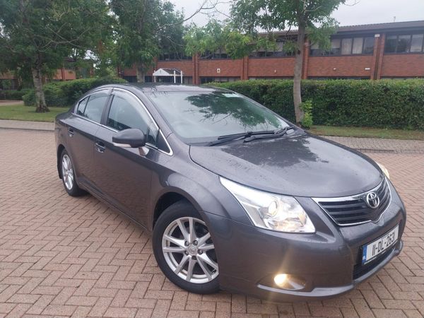 Toyota Avensis Saloon, Diesel, 2011, Grey