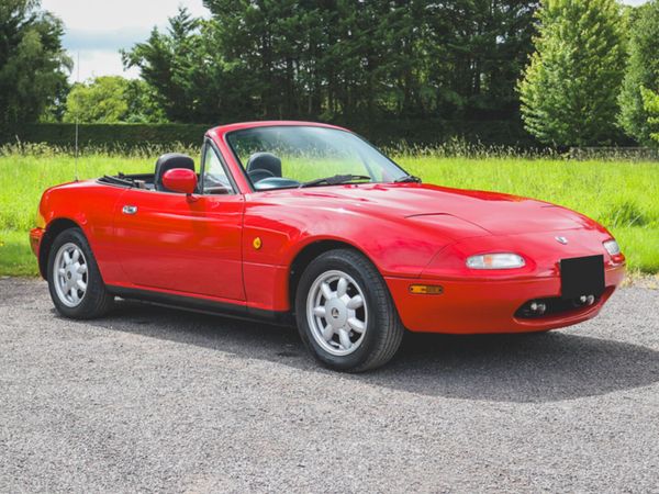 Mazda MX-5 Convertible, Petrol, 1990, Red