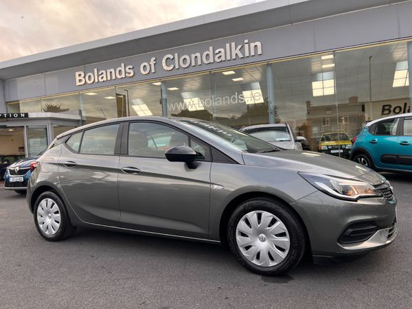 Opel Astra Hatchback, Diesel, 2021, Grey