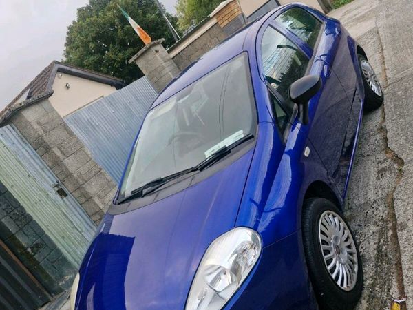 Fiat Punto Hatchback, Petrol, 2009, Blue