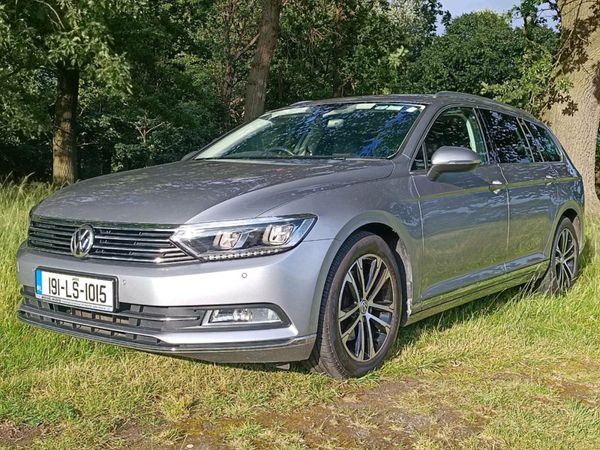 Volkswagen Passat Estate, Petrol, 2019, Grey