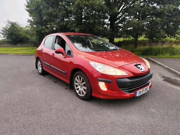 Peugeot 308 Hatchback, Petrol, 2008, Red