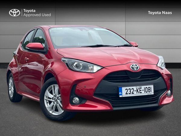 Toyota Yaris Hatchback, Petrol Hybrid, 2023, Red