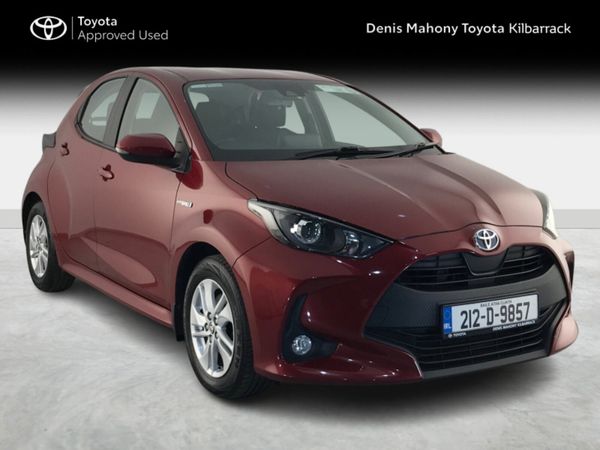 Toyota Yaris Hatchback, Petrol Hybrid, 2021, Red
