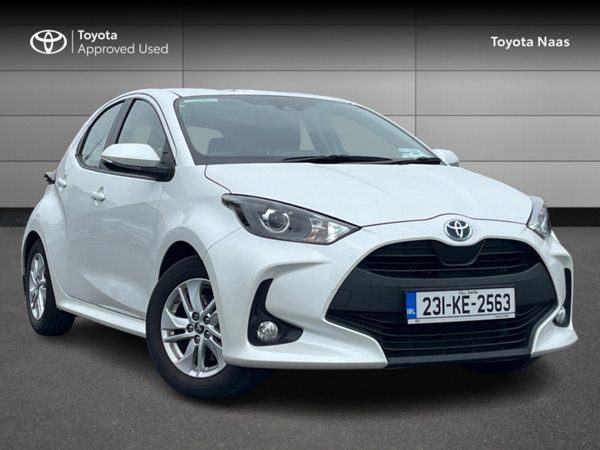 Toyota Yaris Hatchback, Petrol Hybrid, 2023, White
