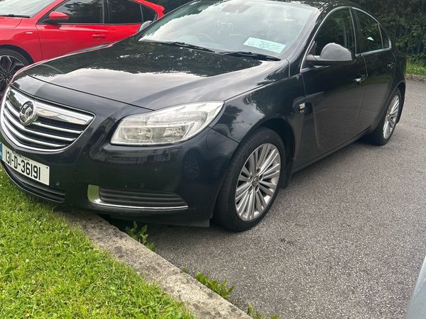 Vauxhall Insignia Hatchback, Diesel, 2013, Black