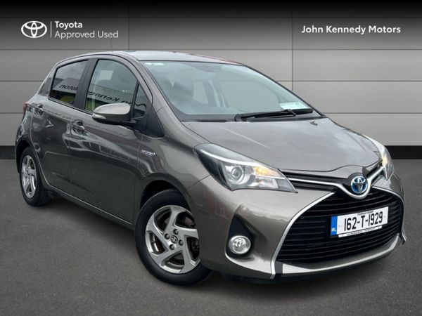 Toyota Yaris Hatchback, Petrol Hybrid, 2016, Grey