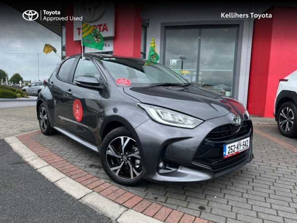 Toyota Yaris Hatchback, Petrol Hybrid, 2025, Grey