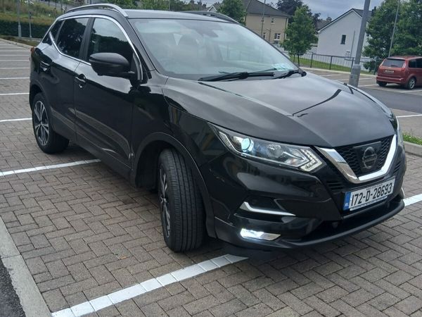 Nissan Qashqai SUV, Diesel, 2017, Black