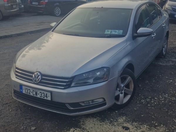 Volkswagen Passat Saloon, Diesel, 2013, Silver
