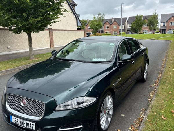 Jaguar XJ Saloon, Diesel, 2013, Green