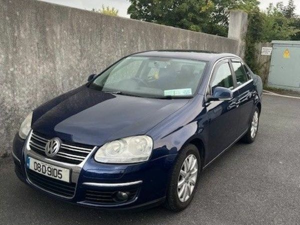 Volkswagen Jetta Saloon, Petrol, 2008, Blue