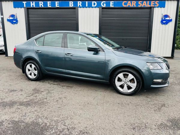 Skoda Octavia Hatchback, Diesel, 2017, Grey