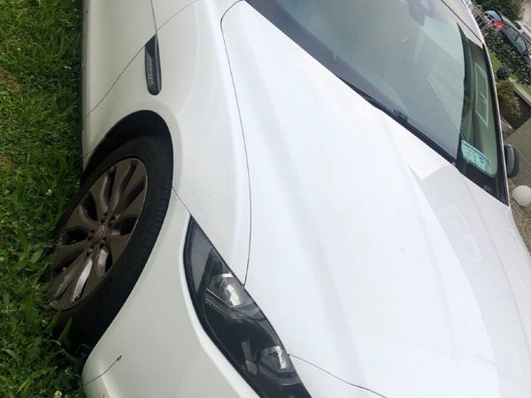 Jaguar XE Saloon, Diesel, 2016, White