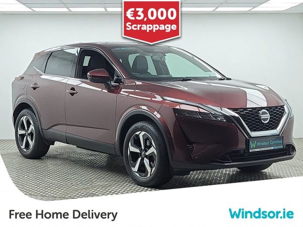 Nissan Qashqai MPV, Hybrid, 2022, Red