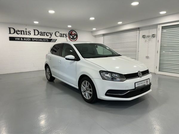 Volkswagen Polo Hatchback, Petrol, 2016, White