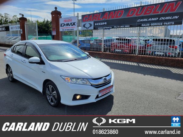 Honda Grace Saloon, Petrol Hybrid, 2015, White