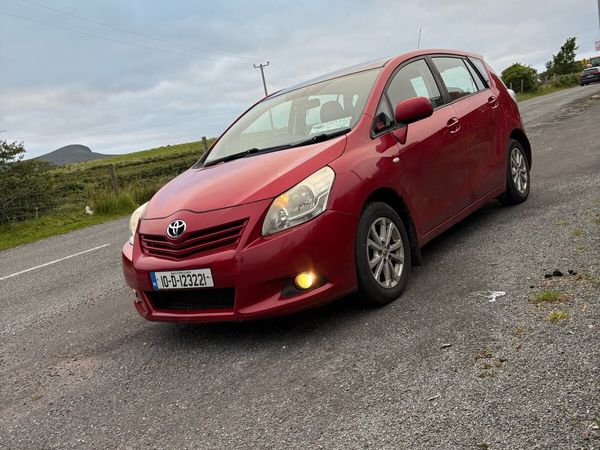 Toyota Verso MPV, Diesel, 2010, Red