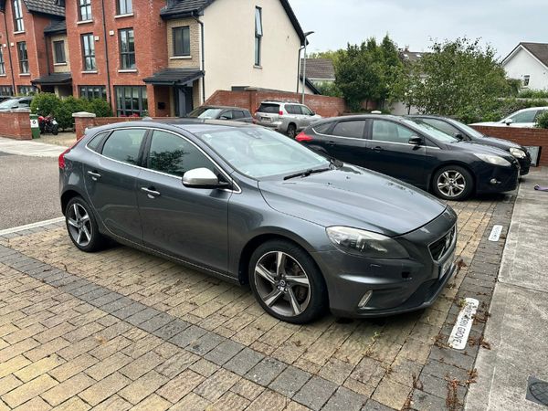 Volvo V40 Hatchback, Diesel, 2013, Grey
