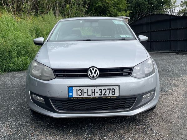 Volkswagen Polo Hatchback, Petrol, 2013, Silver