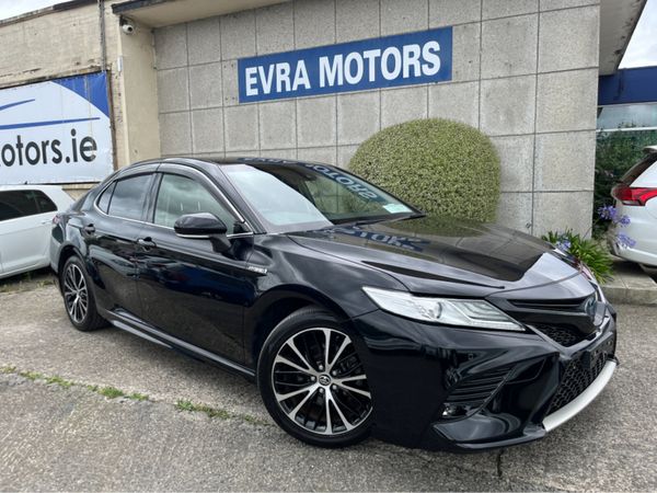 Toyota Camry Saloon, Petrol Hybrid, 2019, Black