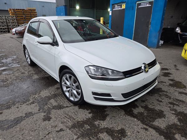 Volkswagen Golf Hatchback, Petrol, 2014, White