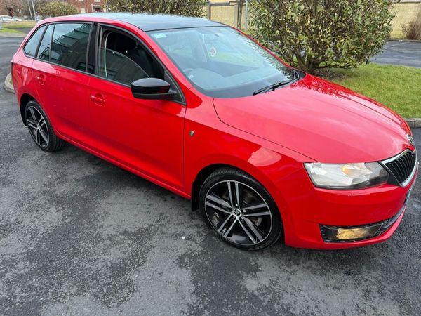 Skoda Rapid Hatchback, Diesel, 2015, Red