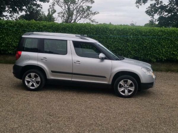 Skoda Yeti SUV, Diesel, 2011, Silver