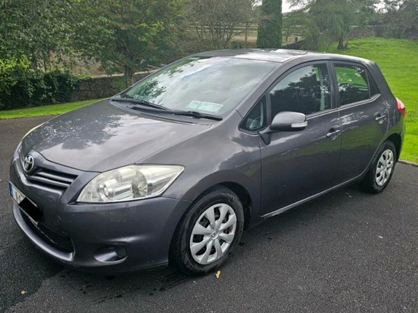 Toyota Auris Hatchback, Diesel, 2011, Grey