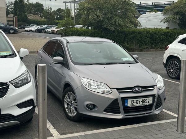 Ford Focus Saloon, Diesel, 2012, Grey