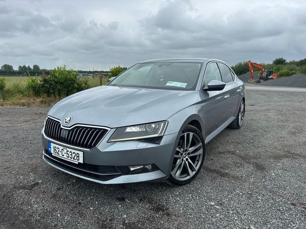 Skoda Superb Saloon, Petrol, 2016, Grey