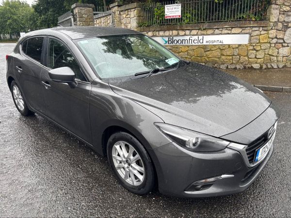 Mazda Mazda3 Hatchback, Diesel, 2017, Grey