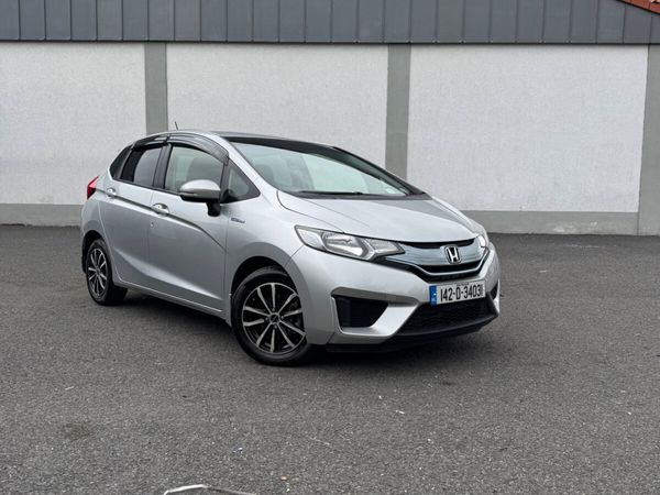 Honda Fit Hatchback, Petrol Hybrid, 2014, Silver