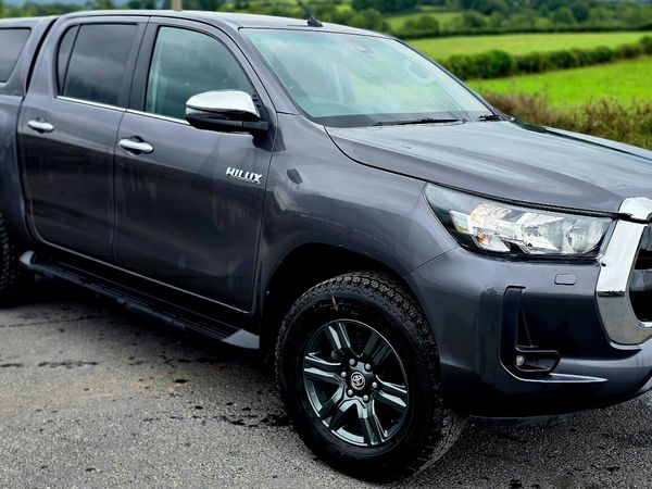 Toyota Hilux Pick Up, Diesel, 2021, Grey
