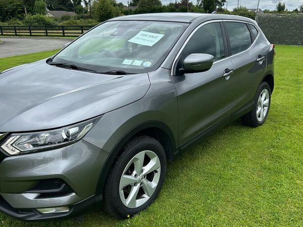Nissan Qashqai Hatchback, Diesel, 2020, Grey