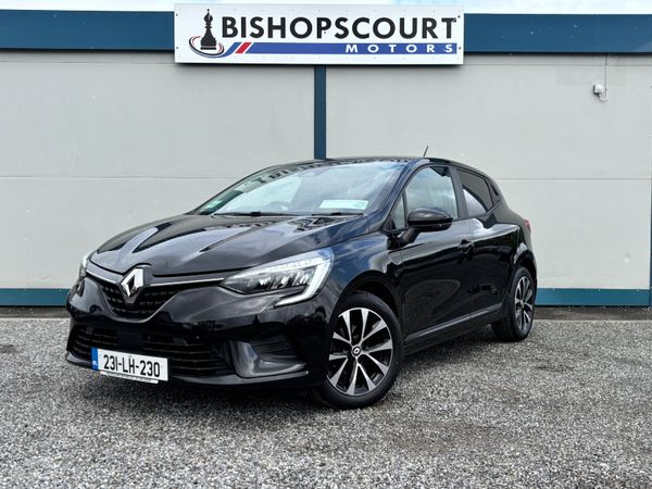Renault Clio Hatchback, Petrol, 2023, Black