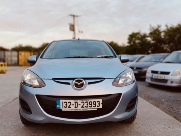 Mazda Demio MPV, Petrol, 2013, Blue